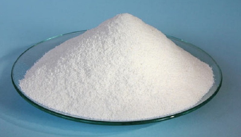 Ảnh minh họa bột clo dùng cho bể bơi